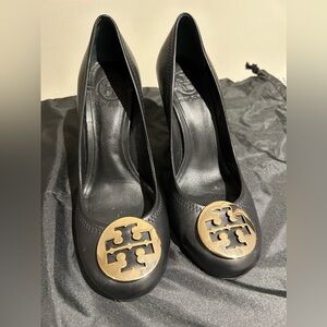 Tory Burch Wedge Heels - Size 8